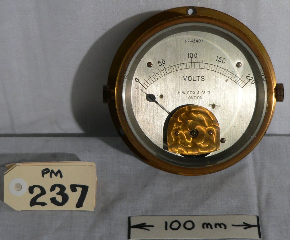 Voltmeter 0-220 Volts