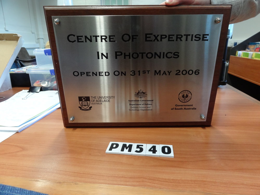Plaque - Opening of Centre of Expertise in Photonics, 2006