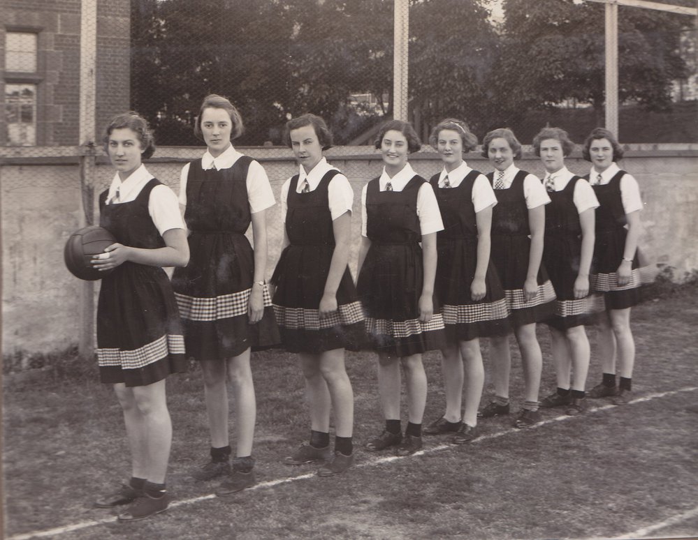 Intervarsity Women's Basketball Team, 1938