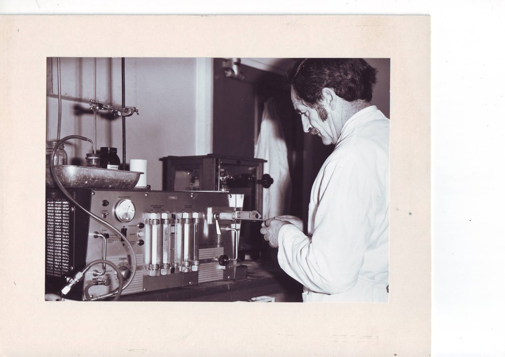 Analysis by Ultra-Violet Spectrophotometry, c1987