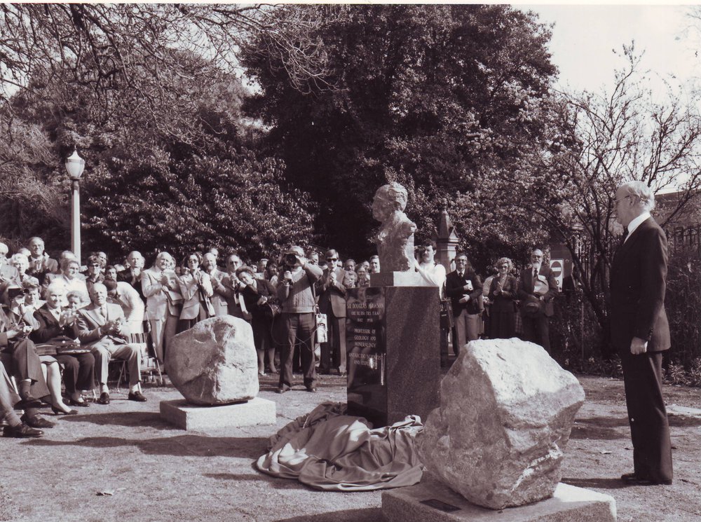 Mawson Bust Unveiling, 1982