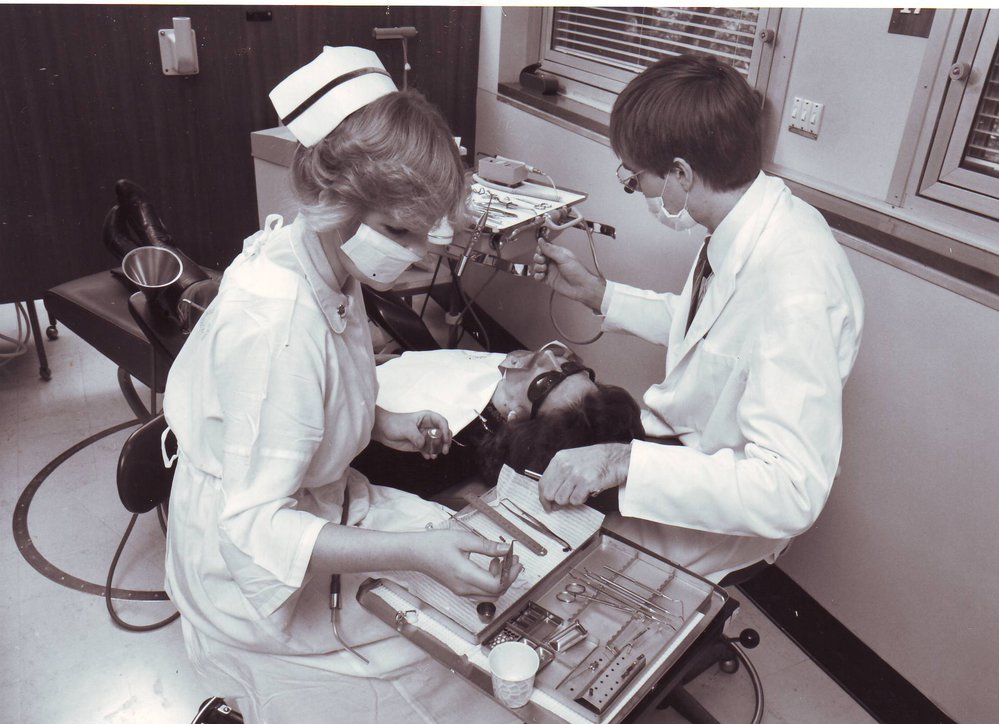 School of Dentistry, 1985
