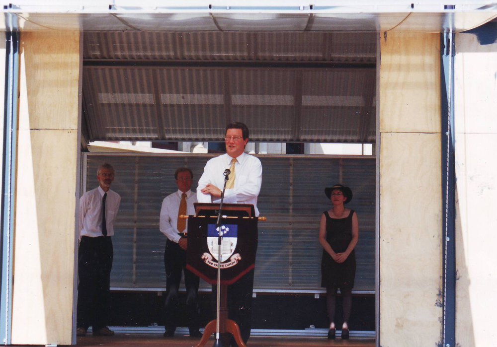 Alexander Downer Speech, 2001