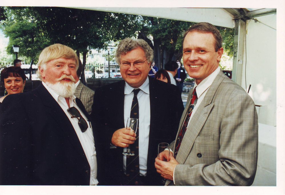Tom Nelson, Greg Crafter, Peter Balan, 2001