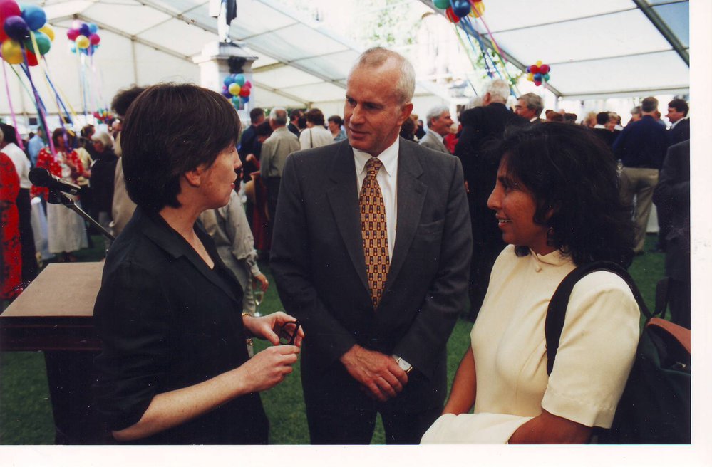 Dr John Smeaton, Professor Mary O'Kane, 2001