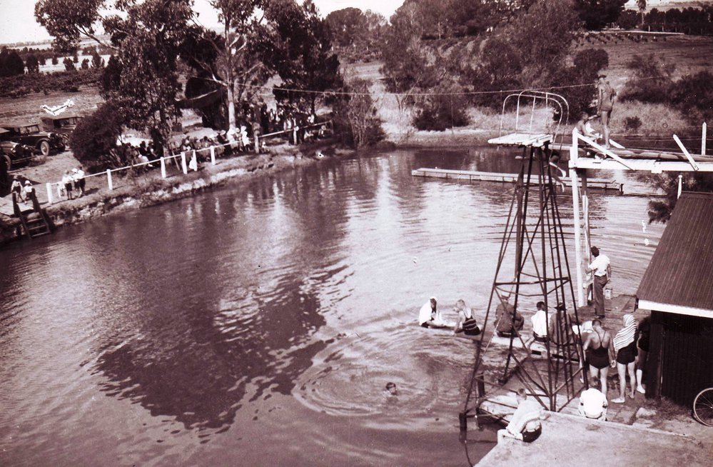Swimming Sports, Roseworthy Agricultural College, 1920s