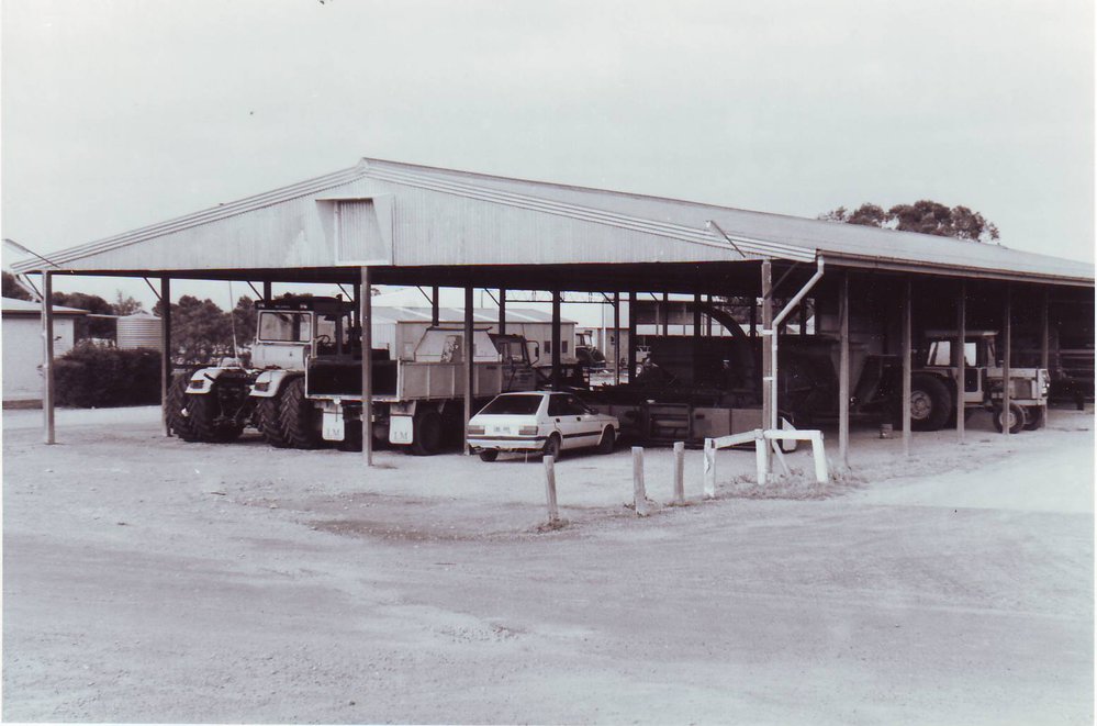 Implement and Tractor Shed, Roseworthy Agricultural College, 1990