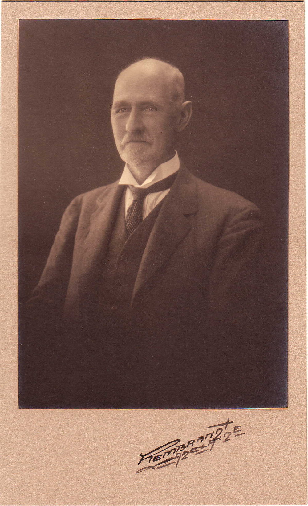 S B Rundall, 1911