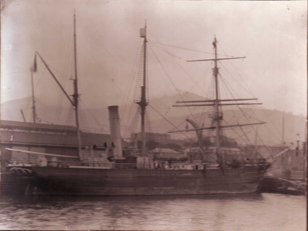 The S Y "Aurora" at Glengall Works - London, c1911