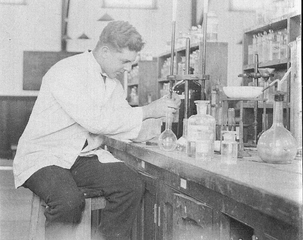 Dr Best in the Second Year Laboratory - Department of Chemistry, 1974