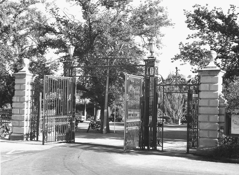 Mitchell Gates on Victoria Drive, 1974