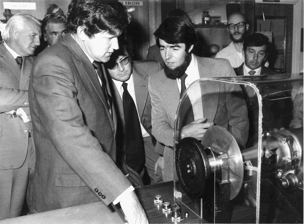Presentation of Transmission by General Motors Holden, 1977