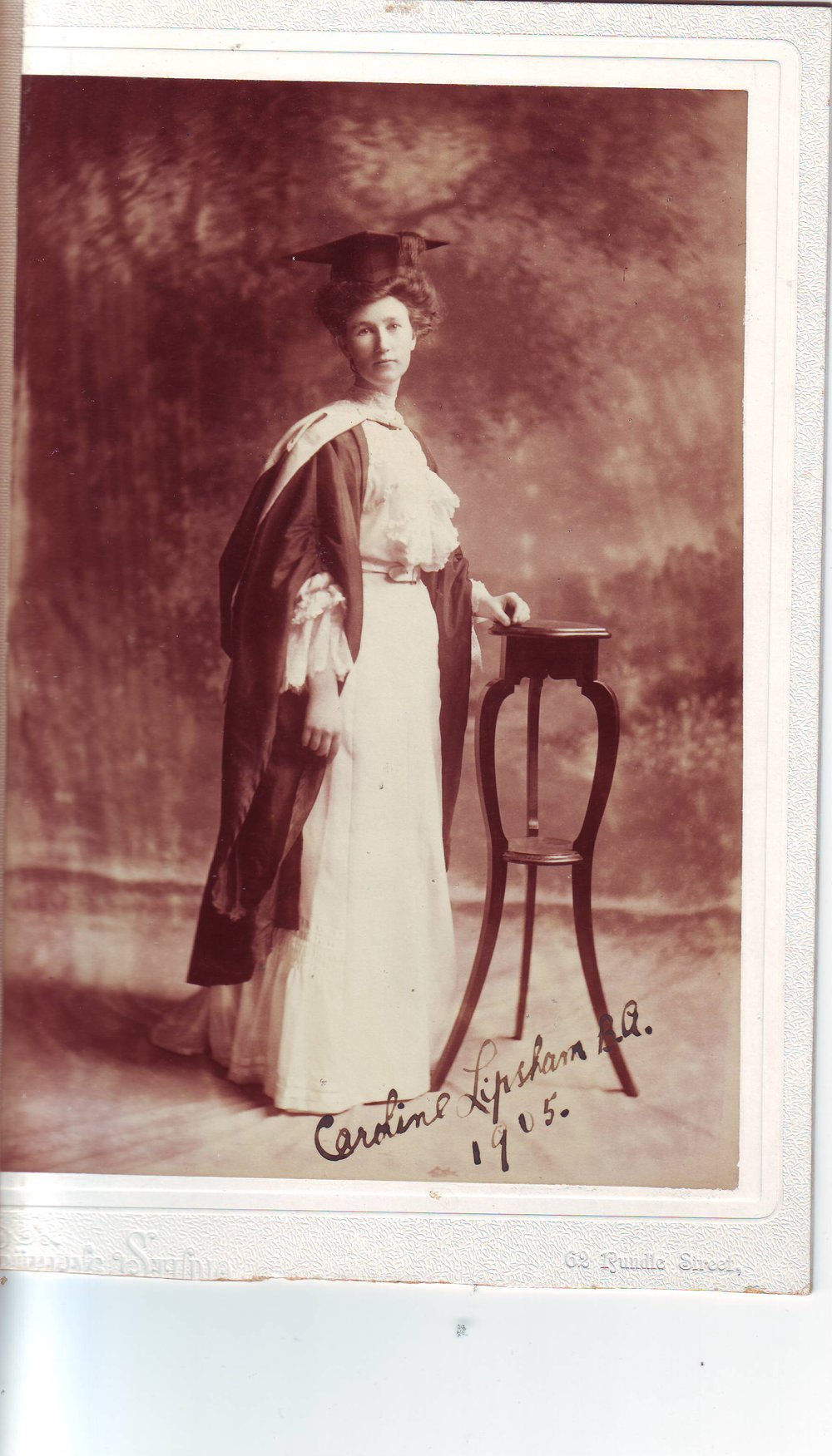 LIPSHAM, Caroline BA