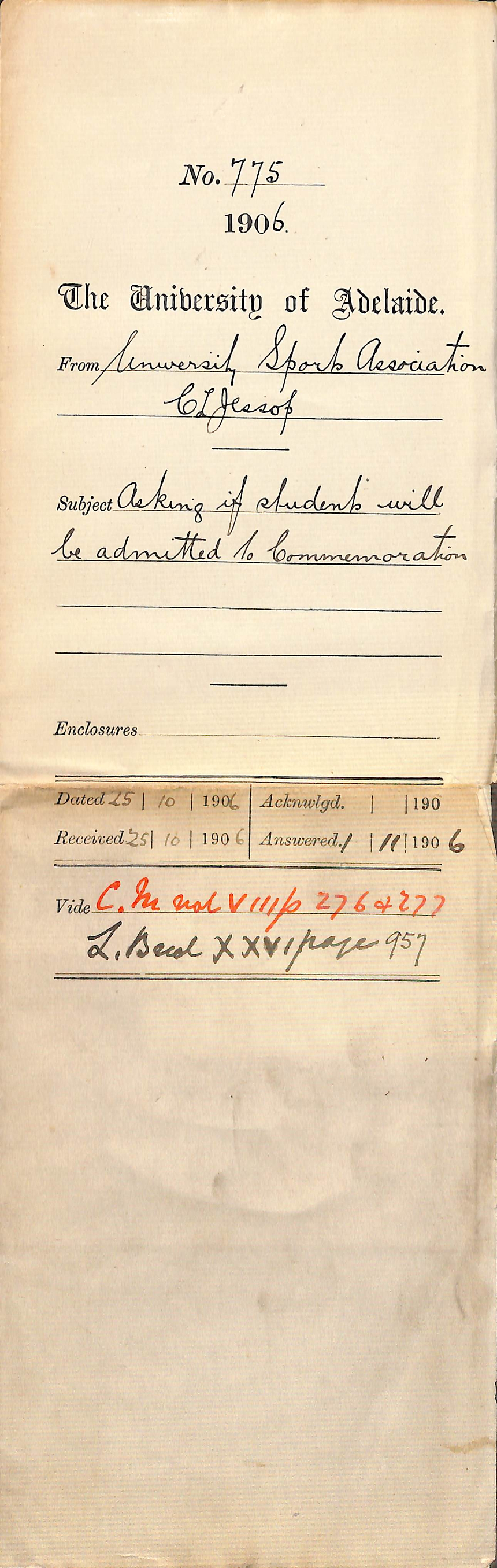 Admitting students to the December Commemoration