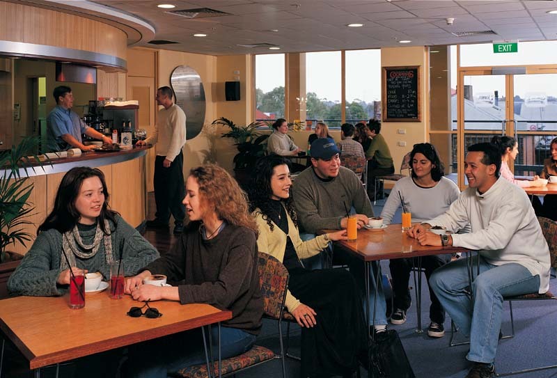 City West Caf&eacute;/Bar