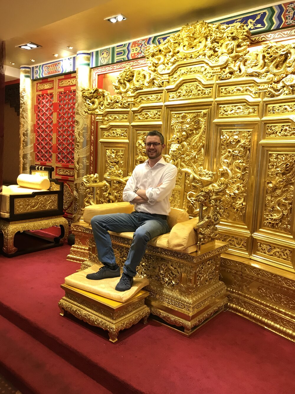 A moment in the golden chair