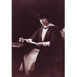 HAWKEN, Doris Marguerite (Mrs Kneebone) BA