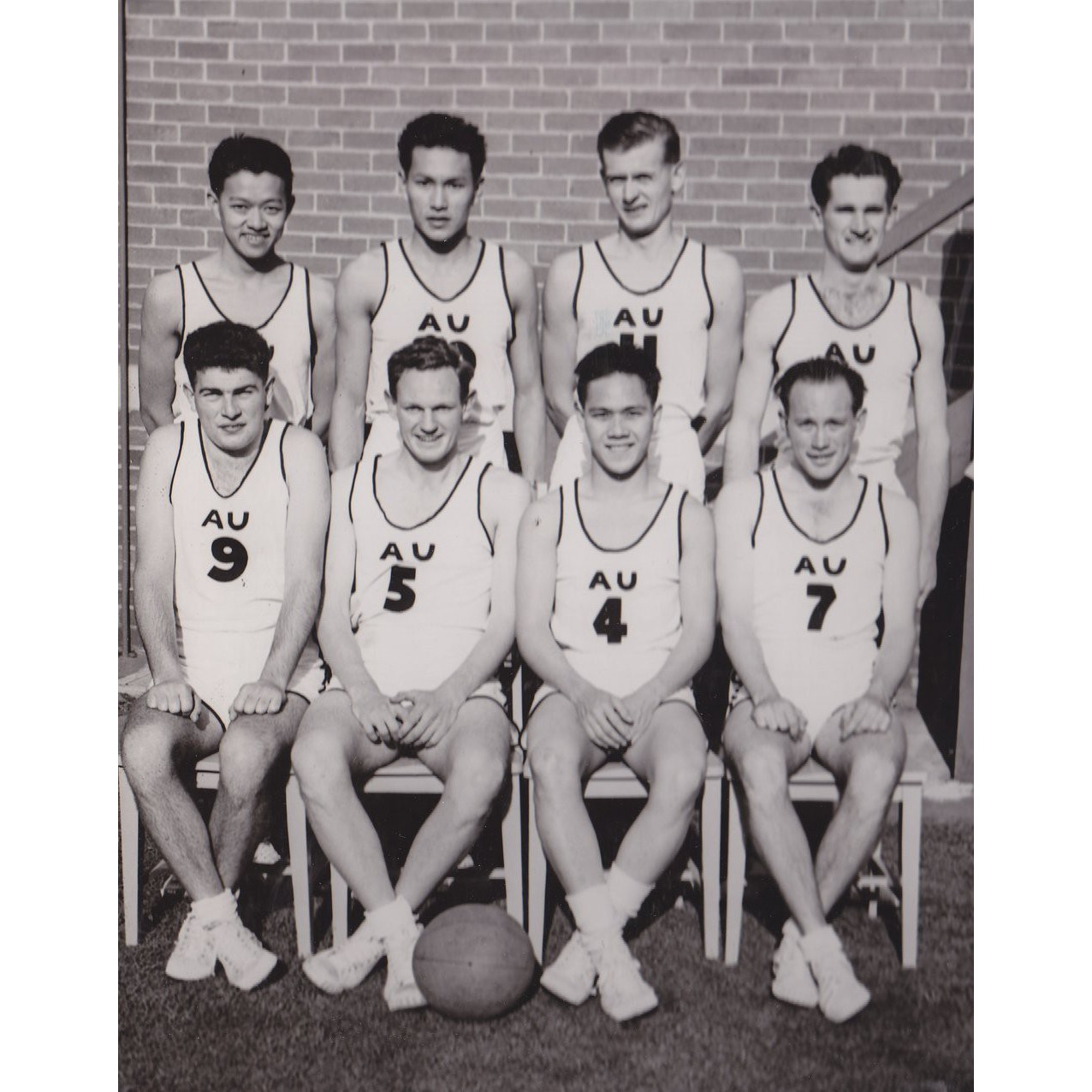 Intervarsity Men's Basketball Team