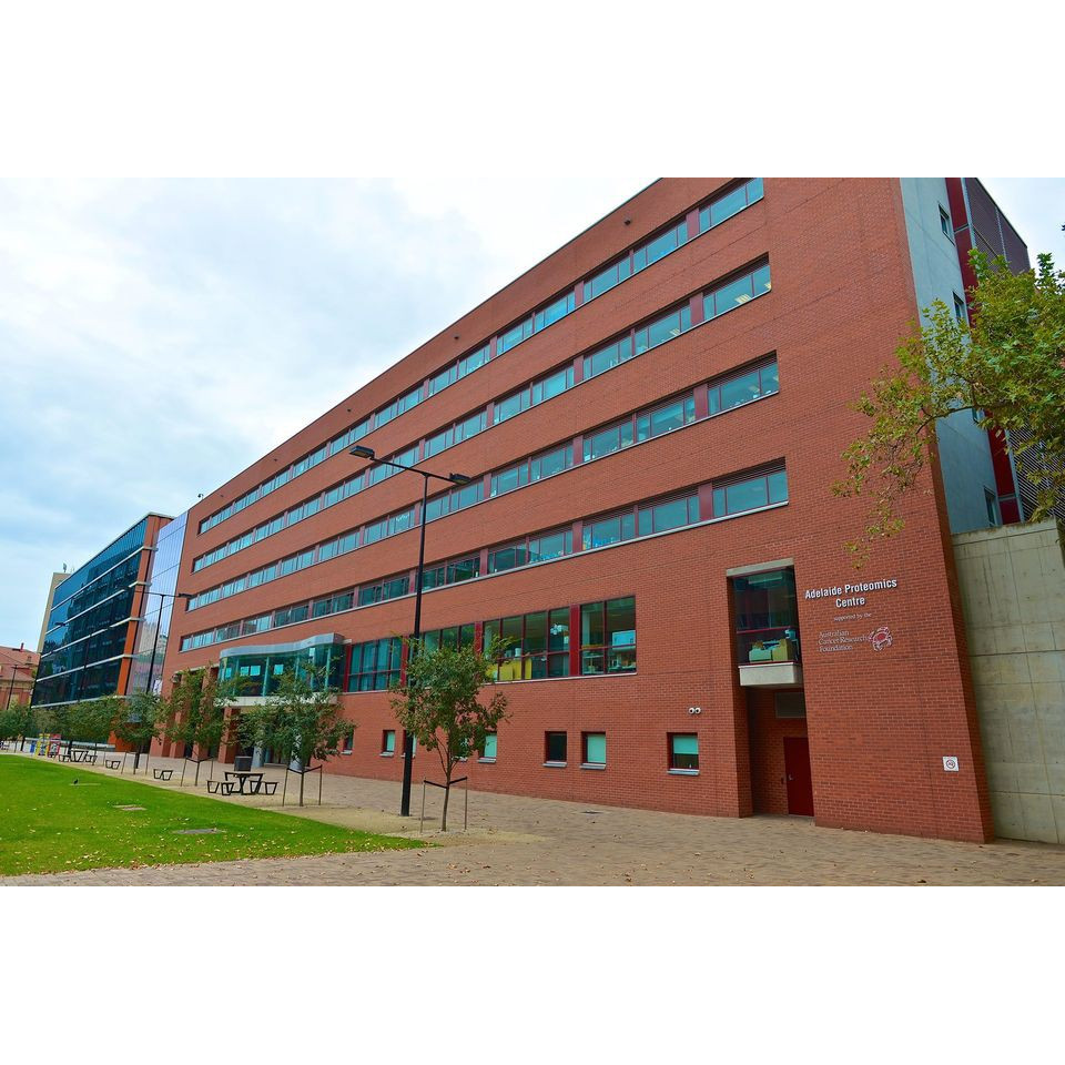 Molecular Life Sciences Building
