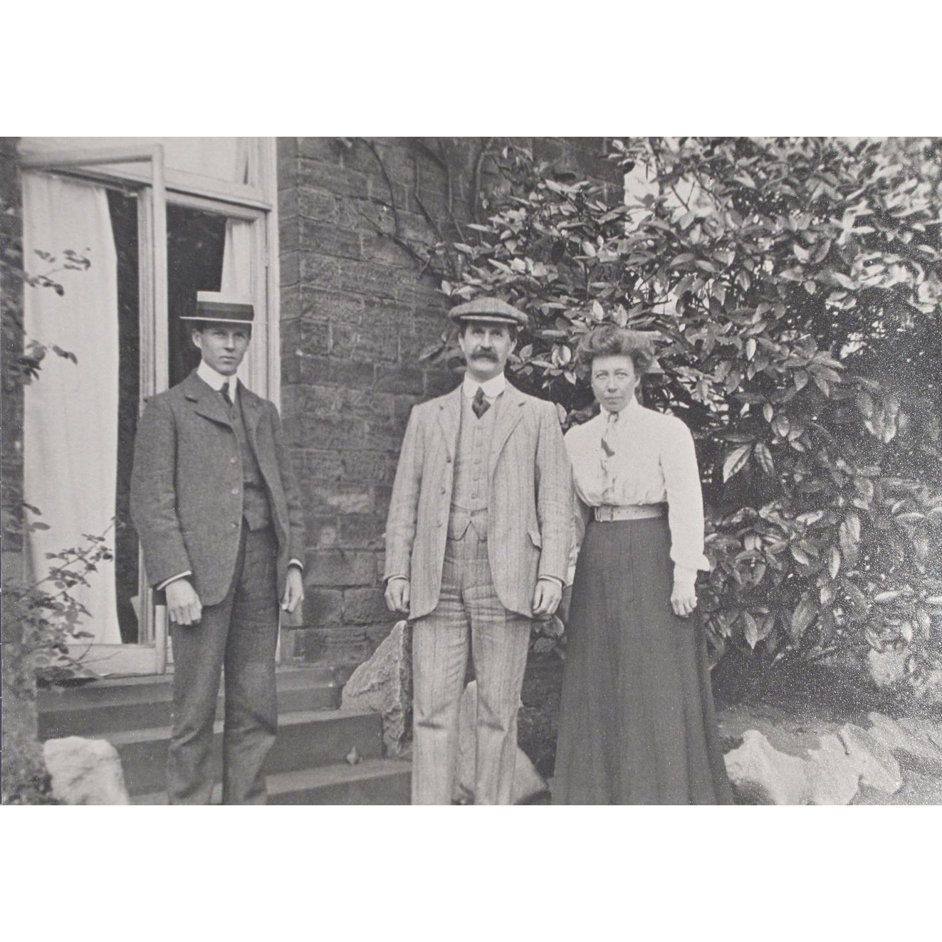 William Henry Bragg - Resignation & Departure for England