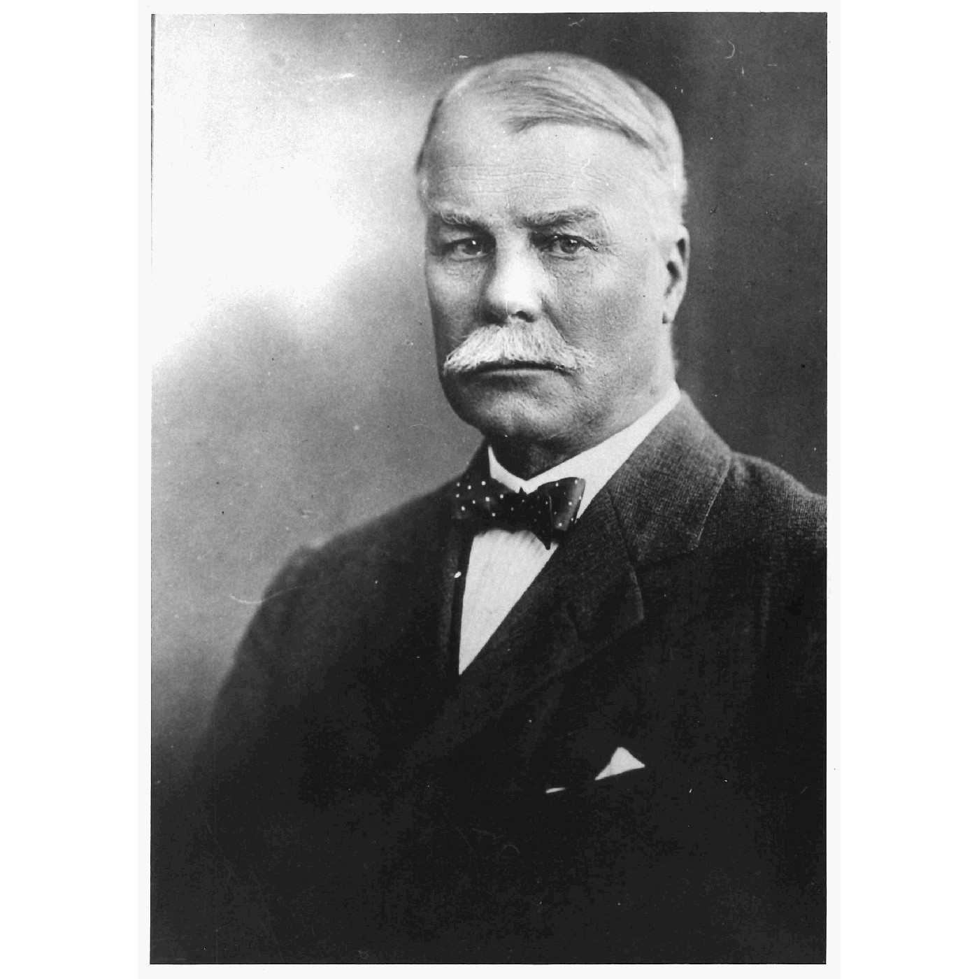 Thomas (Tom) Elder Barr Smith