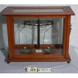 Balance - Weighing