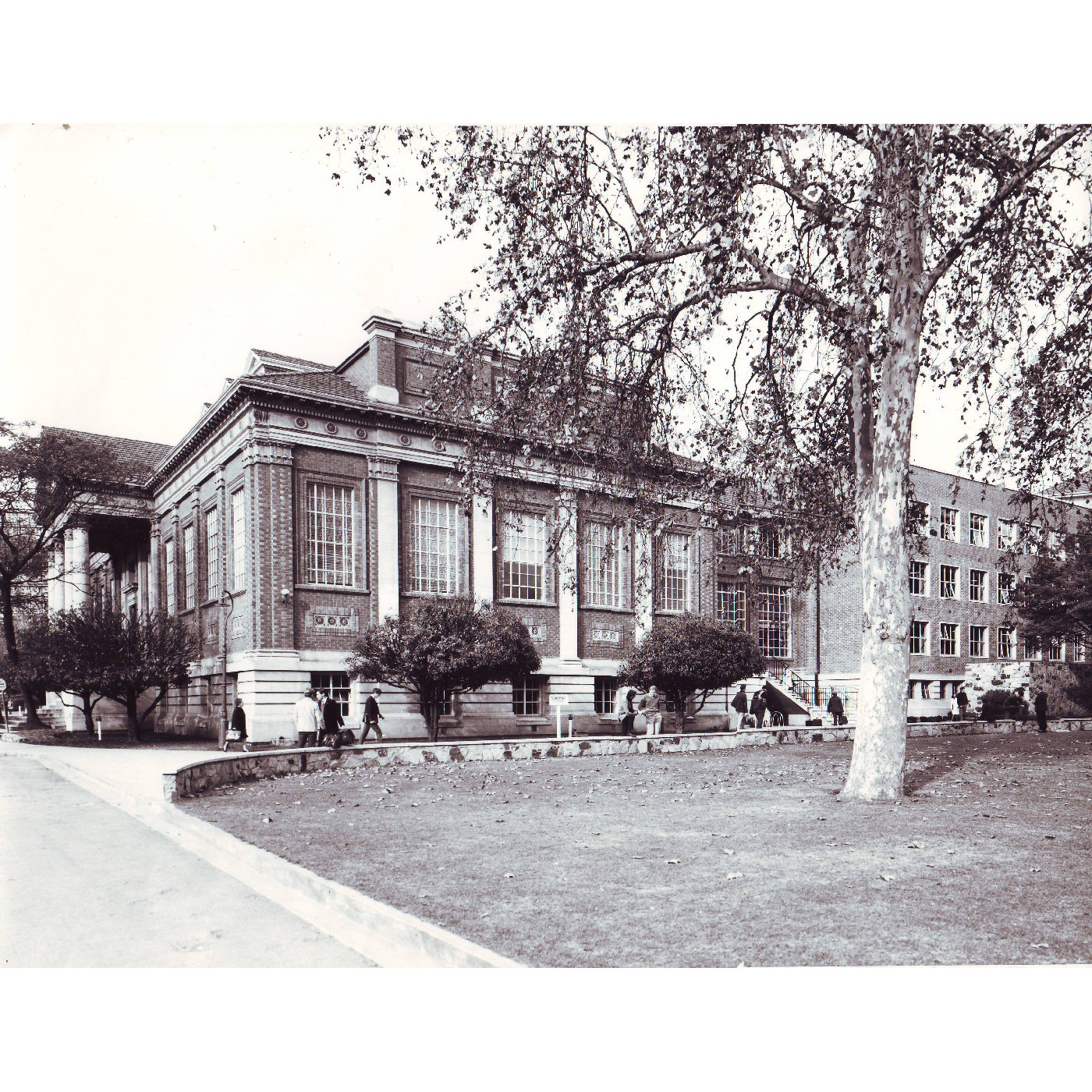 Vignette 118: Walter Hervey Bagot’s architecture