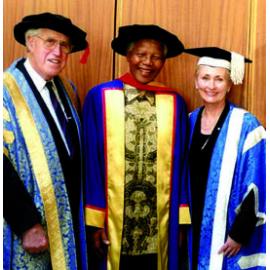 Nelson Mandela receives Hon Doc 