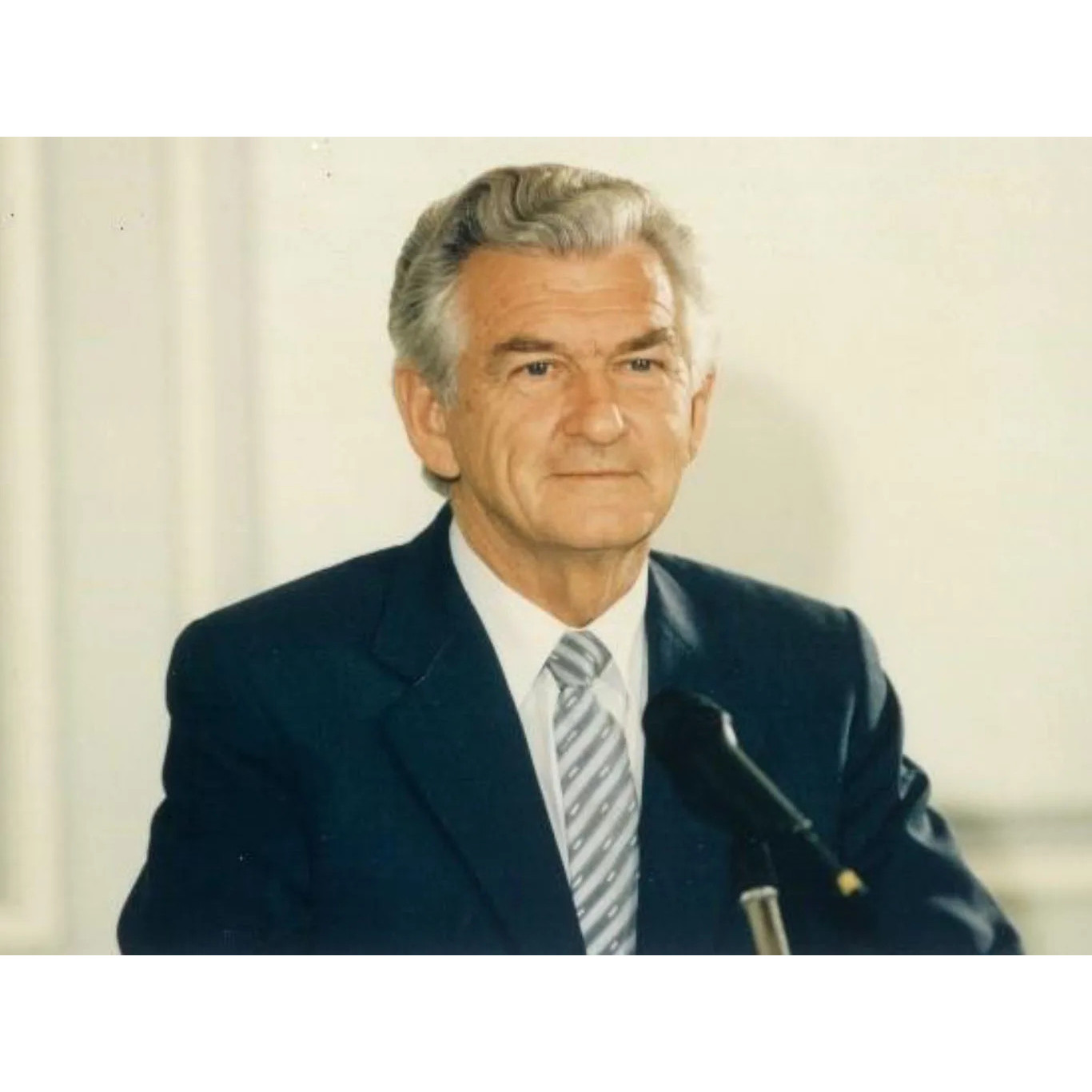 Robert James Lee Hawke