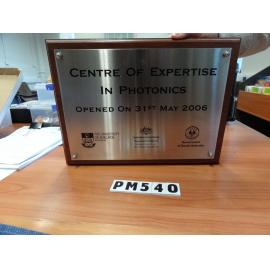 Plaque - Opening of Centre of Expertise in Photonics, 2006