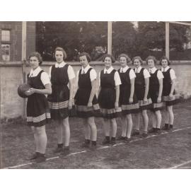 Intervarsity Women's Basketball Team, 1938