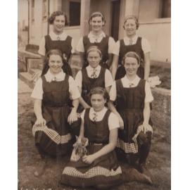 Intervarsity Women's Basketball Team, 1934