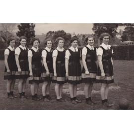 Intervarsity Women's Basketball Team, 1937