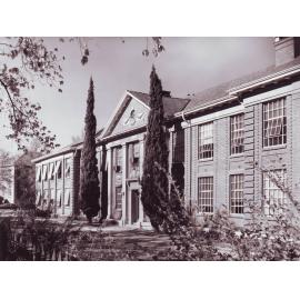 Johnson Laboratories, 1972