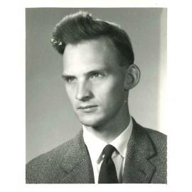 Richard Alan Jones - Organic Chemistry, 1960
