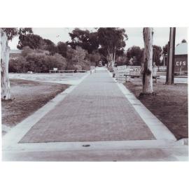 Thistlethwayte Walk, Roseworthy Agricultural College, 1988