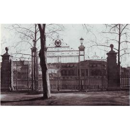 Mitchell Gates on Frome Road, 1934