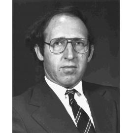 Dr R H Prager - Organic Chemistry, 1982